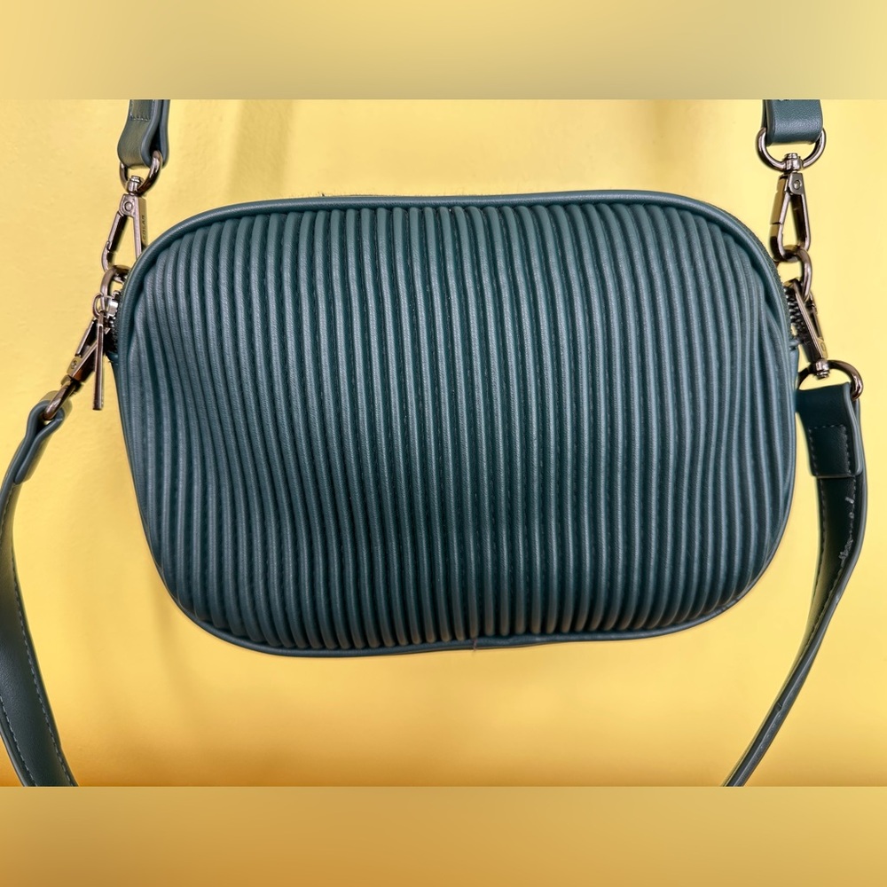 Colab crossbody purse